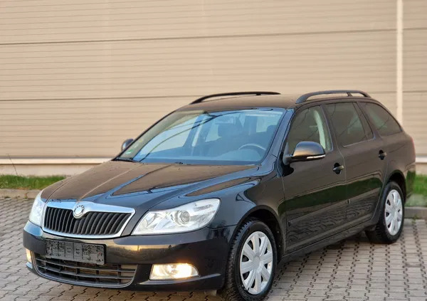 samochody osobowe Skoda Octavia cena 16900 przebieg: 231000, rok produkcji 2010 z Żary